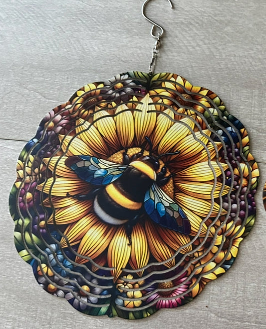 8" wind spinner - Bee